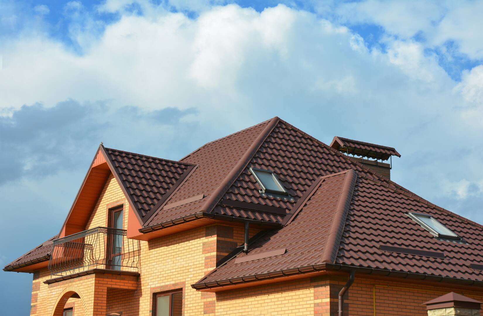 Earhart Roofing Company Inc
